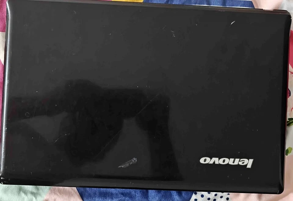 Lenovo G570 Laptop for Parts or Repair