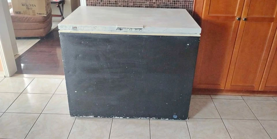 Frigidaire Freezer