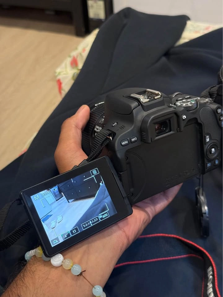 Canon DSLR Camera SL2 Kit with Bag Charger Remote - photo 4
