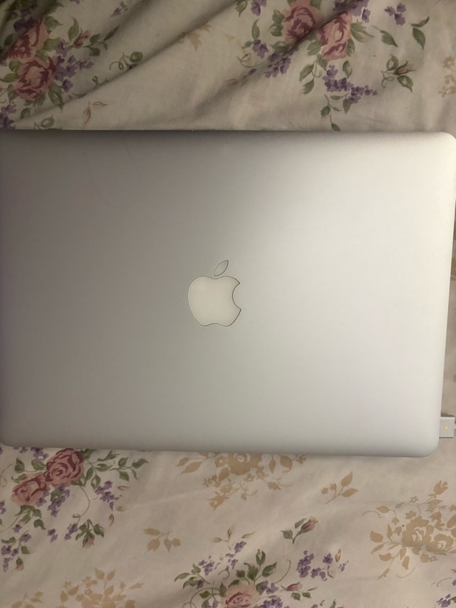 Apple MacBook Air