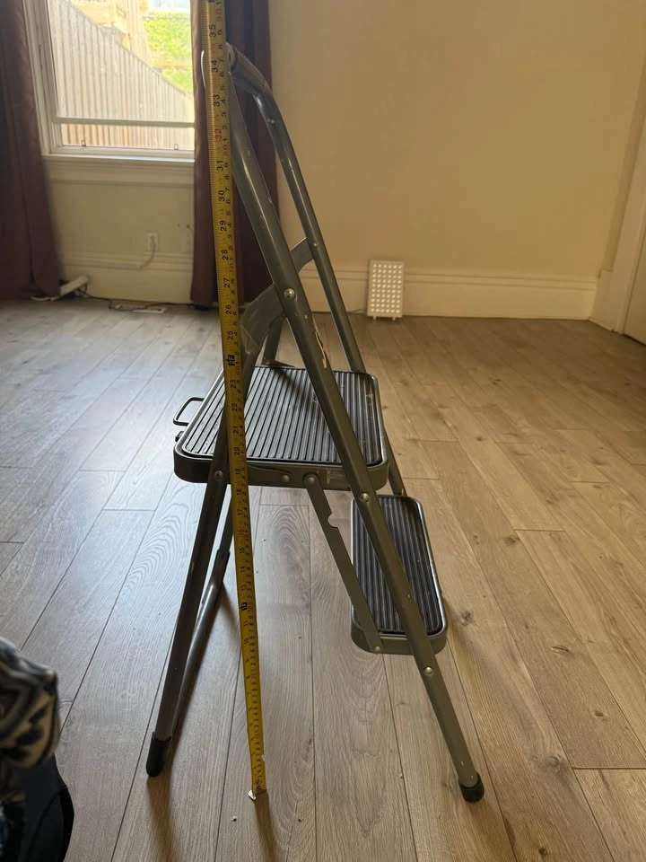 Medium size stepping ladder - photo 4