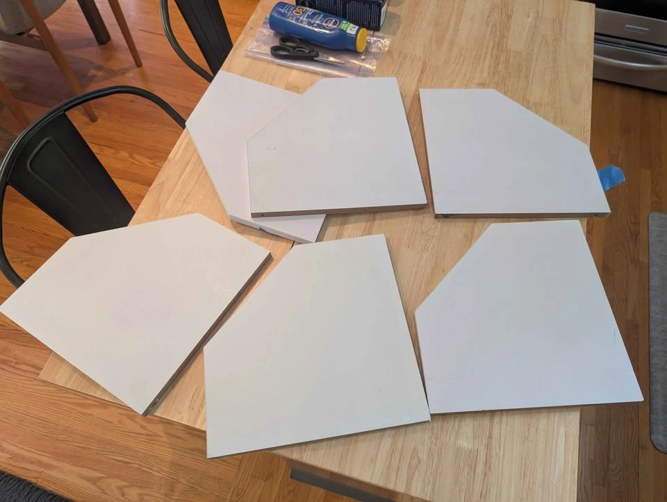 Set of 6 white corner wall mount shelves - photo 2