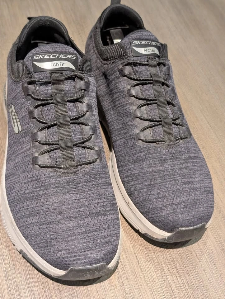 Skechers Mens Arch Fit Waveport Sneaker - Grey - Men Size 9