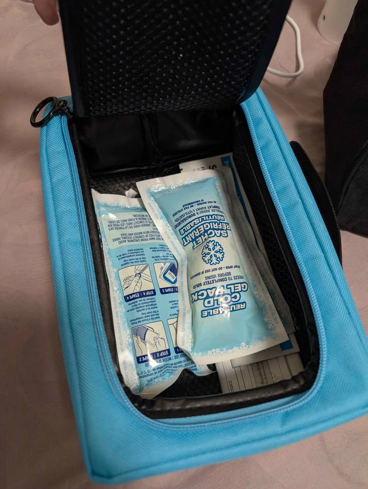 AbbVie Medication Cooler Travel Bag with Ice Pack - photo 2