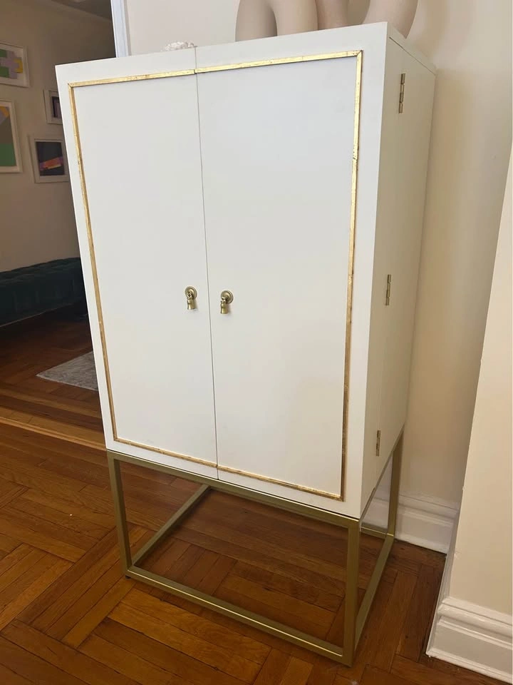 White and Gold Bar Cabinet - photo 2
