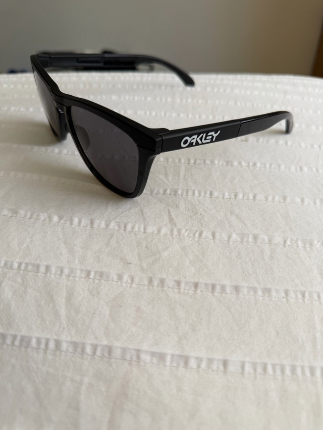 Oakley sunglasses - photo 3