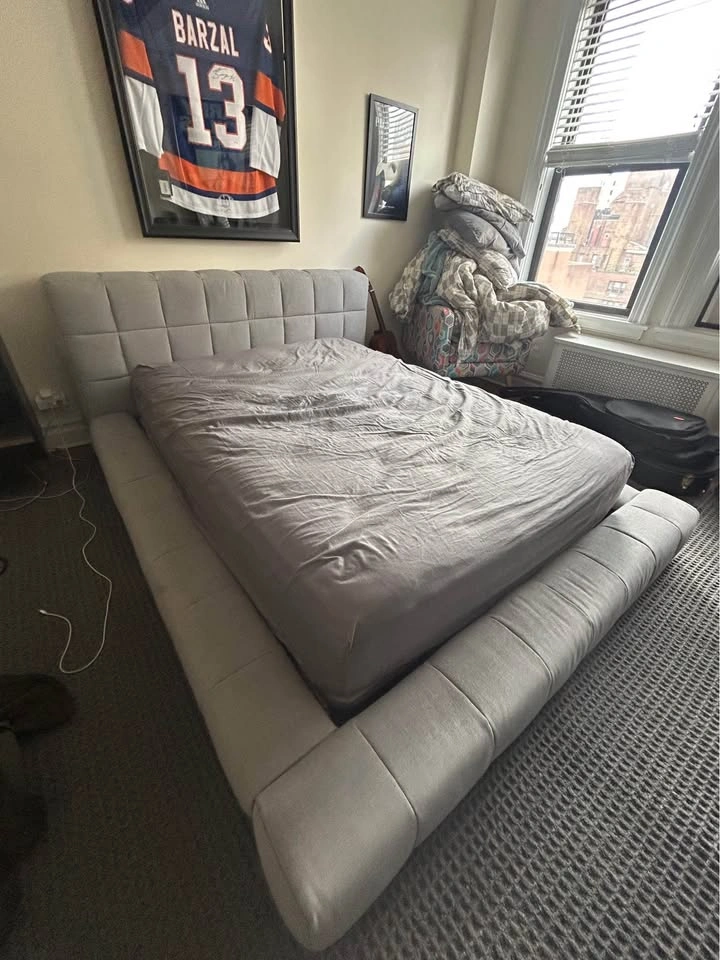 Pottery Barn Teen Light Gray Fabric Full Bed - photo 2