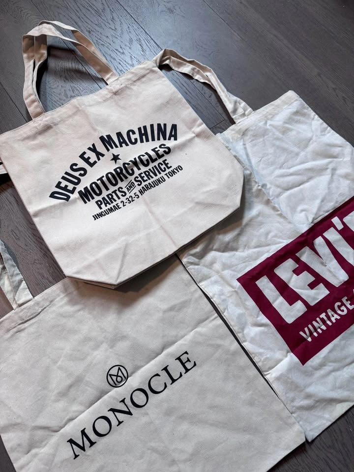 Tote Bags lot Levi’s Monocle Deus Ex - photo 2