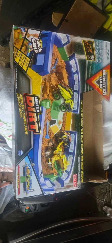 Monster Jam Dirt Arena Playset by Spin Master - photo 2