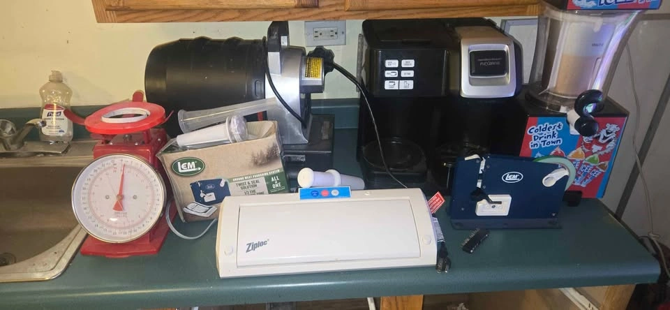 Commercial Meat Grinder, Vacuum Sealer, and Meat Bags - photo 5