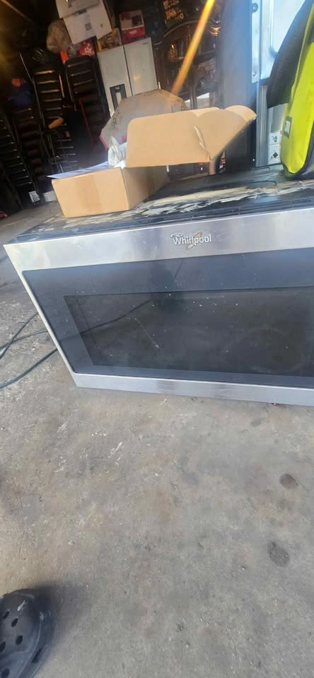 Whirlpool Microwave Oven - Stainless Steel - good Condition - photo 3