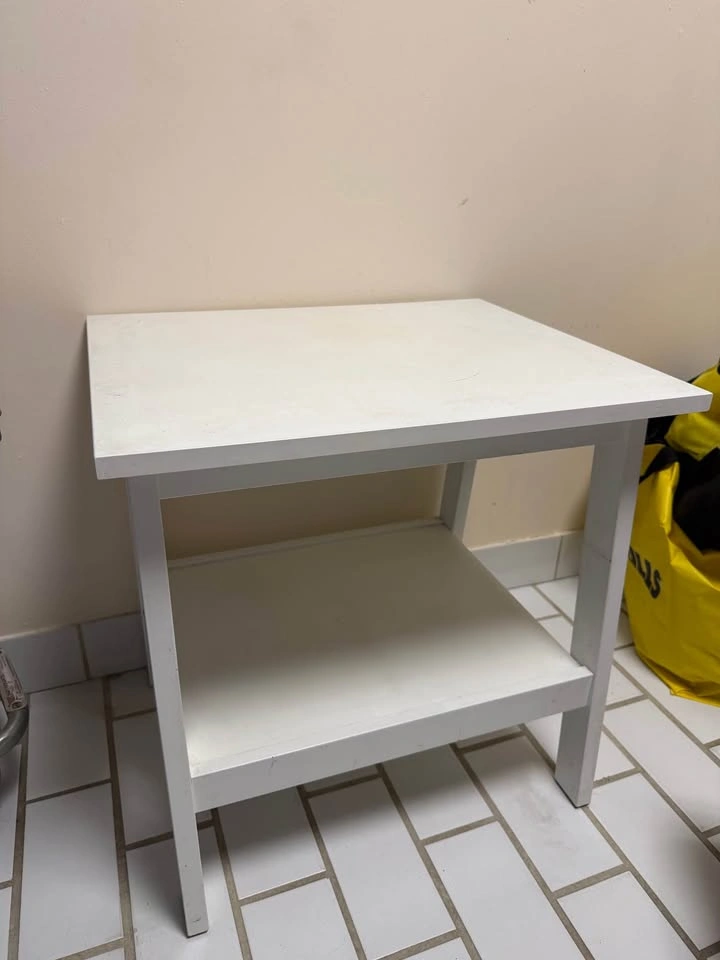 2 side tables at sale for $50 - photo 3