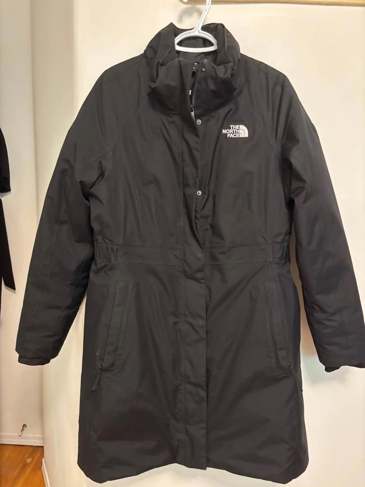 The North Face Black Winter Parka Jacket - photo 3