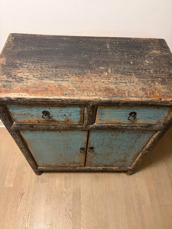 Vintage Cabinet - photo 2