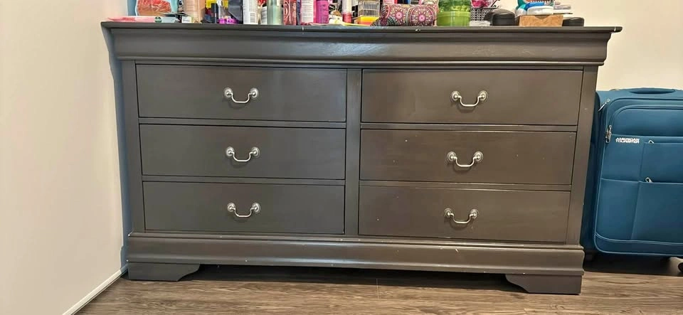 Wooden 6-Drawer Dresser