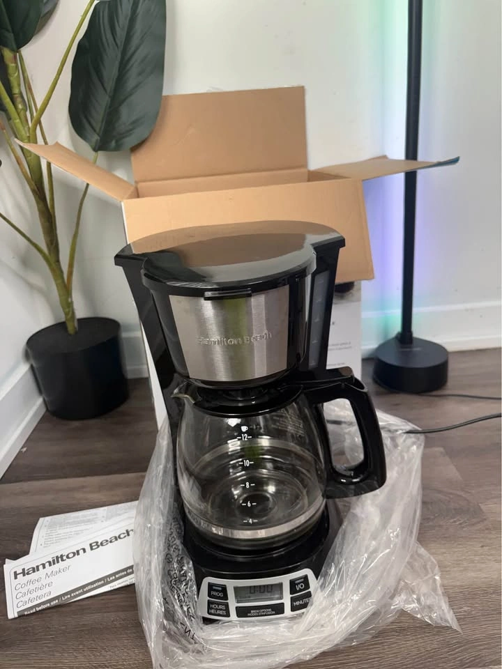 12-Cup Programmable Coffee Maker - photo 5