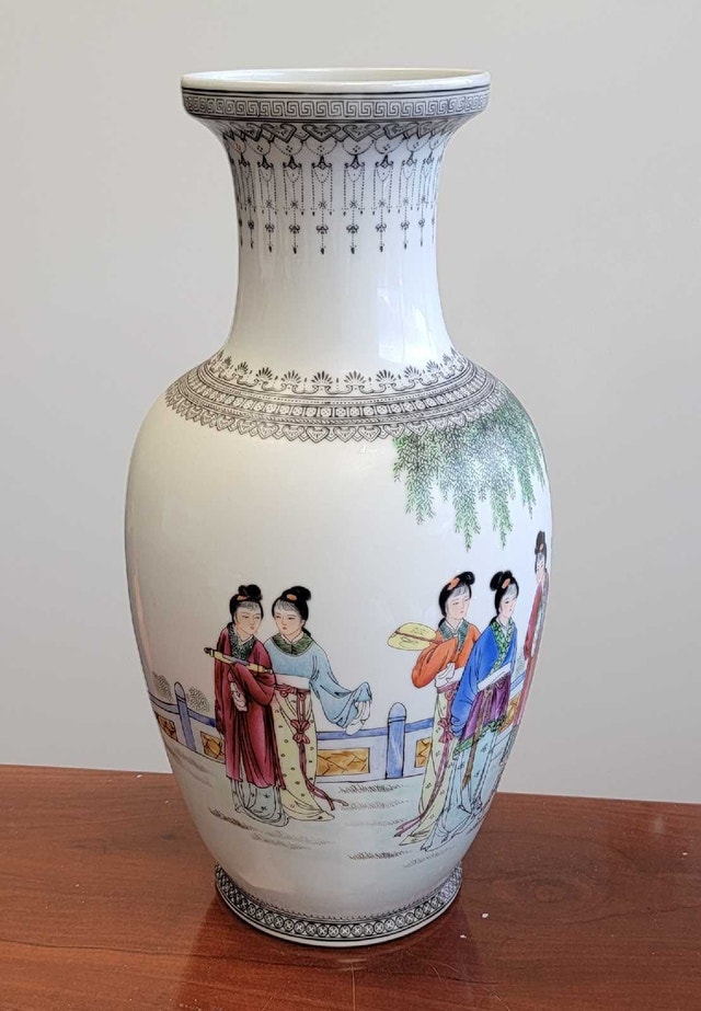 Chinese porcelain vase