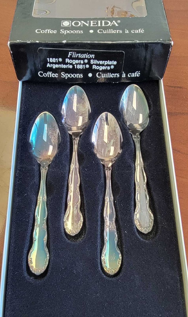 Silver plated set of 4 coffee spoons