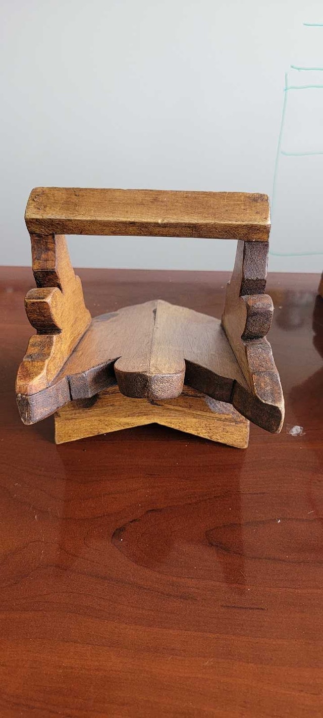 Vintage hand crafted book display stand - photo 5