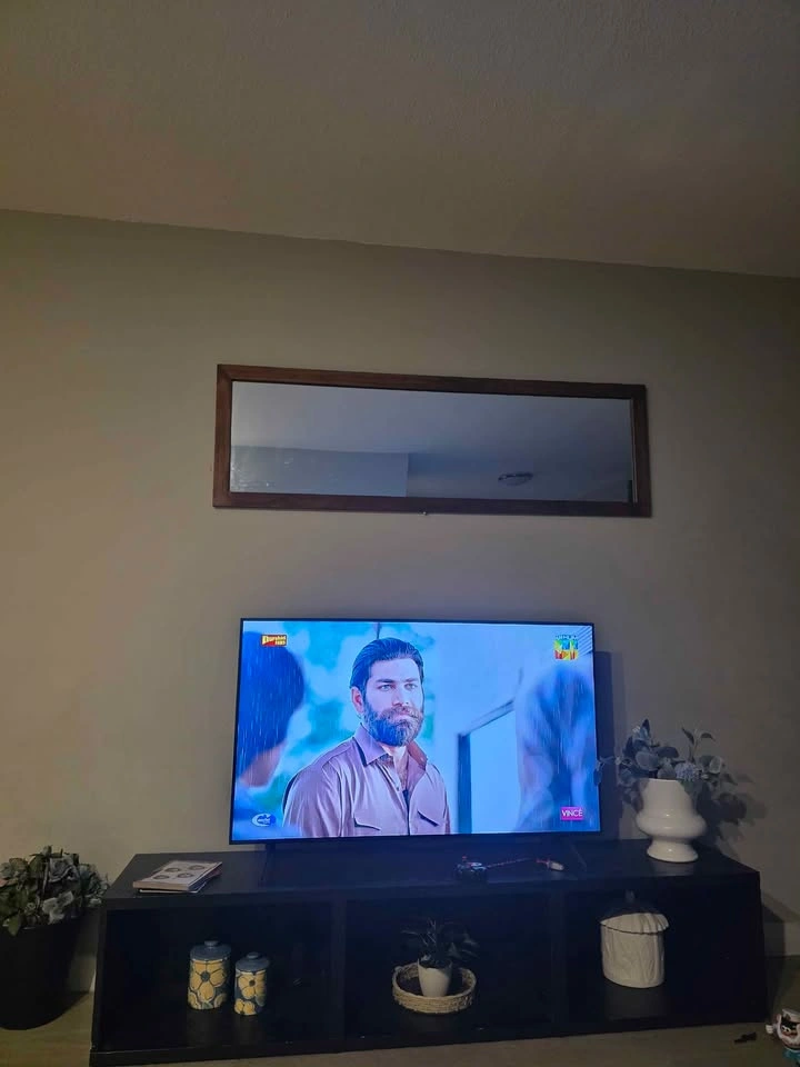 Samsung 50 inch Smart TV - photo 4