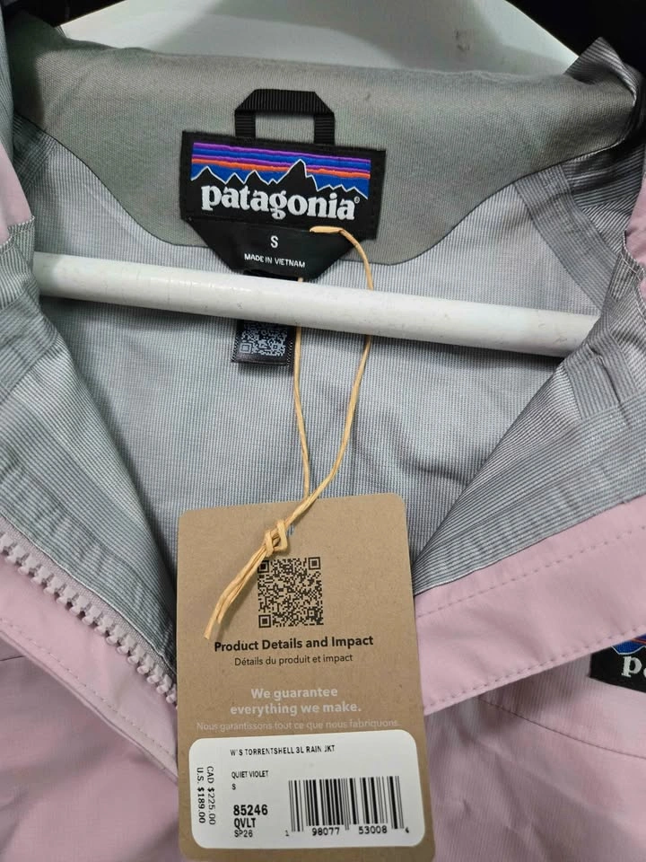 Patagonia Torrentshell 3L rain jacket womens BRAND NEW - photo 3
