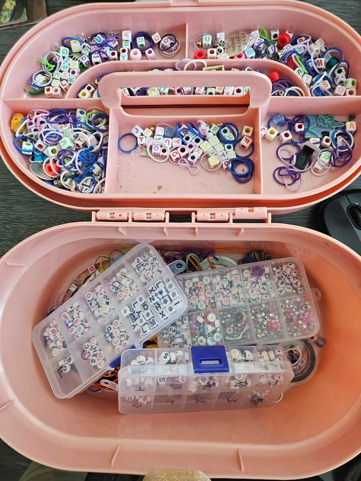 Bracelet Making Kit - photo 2