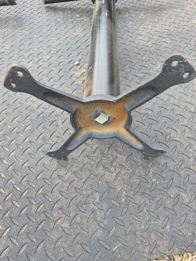 Black metal cast table legs restaurant inside outside, mountable - photo 4