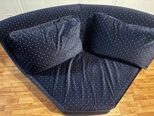 Navy Blue Velvet Accent Chair - photo 3