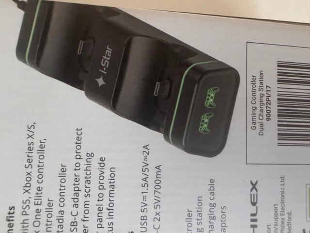 i-Star Gaming Controller Dual Charging Station - New - photo 3