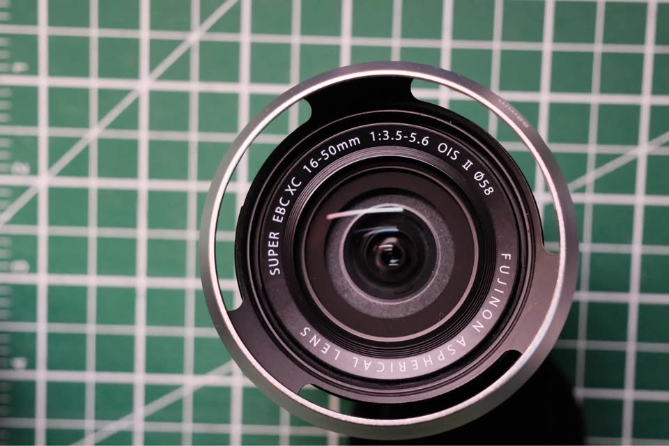 Silver Fujifilm Starter Lens Kit — 2 Zoom Lenses + Vintage Hood - photo 4