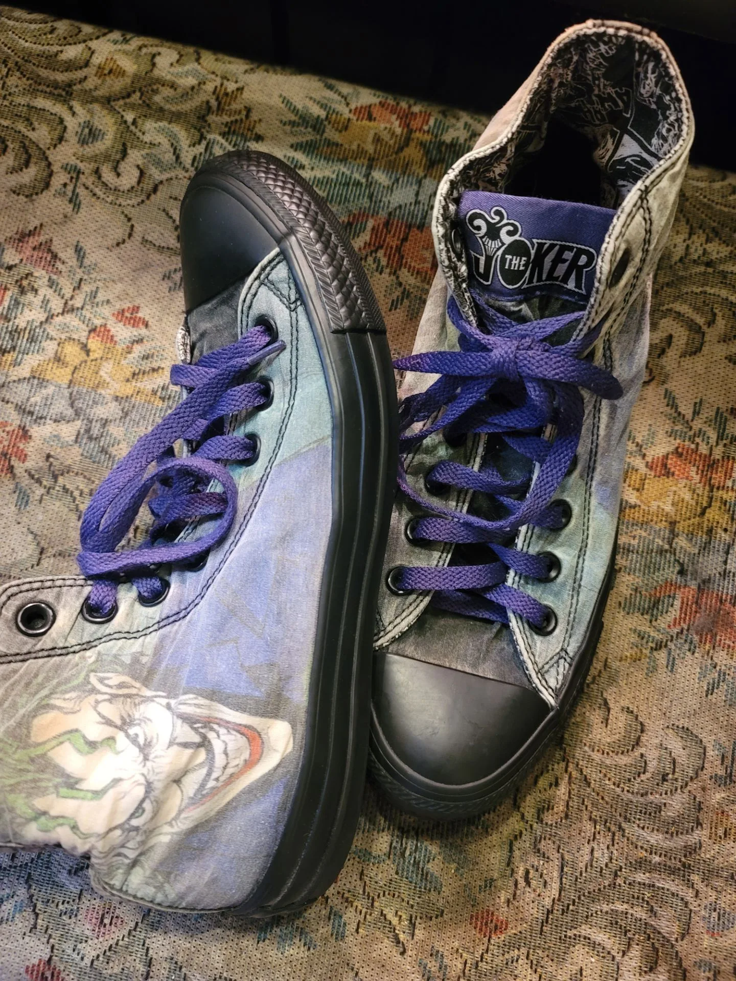 Special edition Joker Chuck Taylor Sneakers Size 8 in Men's - photo 5
