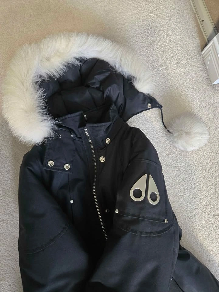 Moose Knuckles Black Stirling Parka - Size S - photo 3