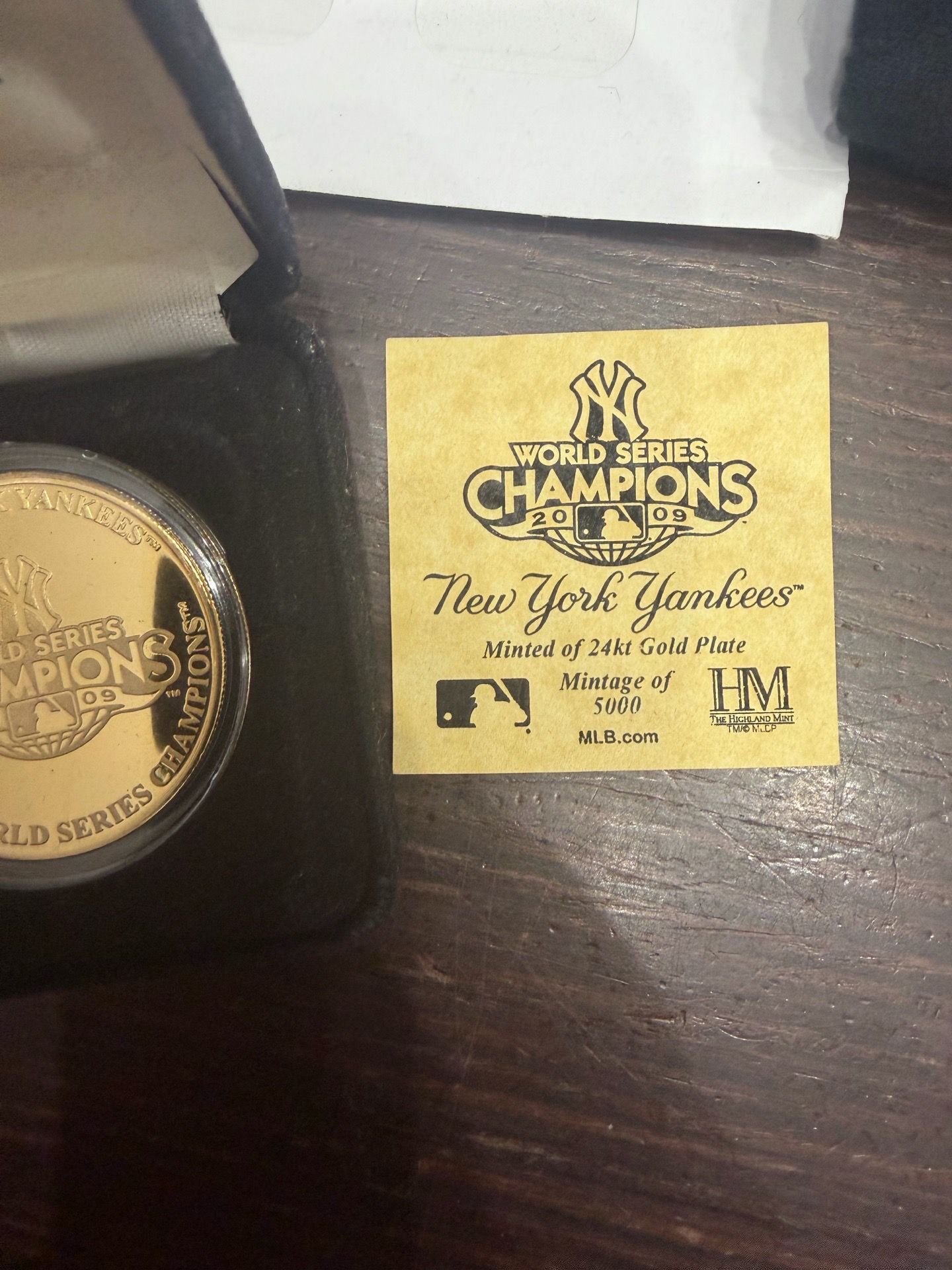 The Highland Mint New York Yankees 2009 World Series Champs Gold - photo 3