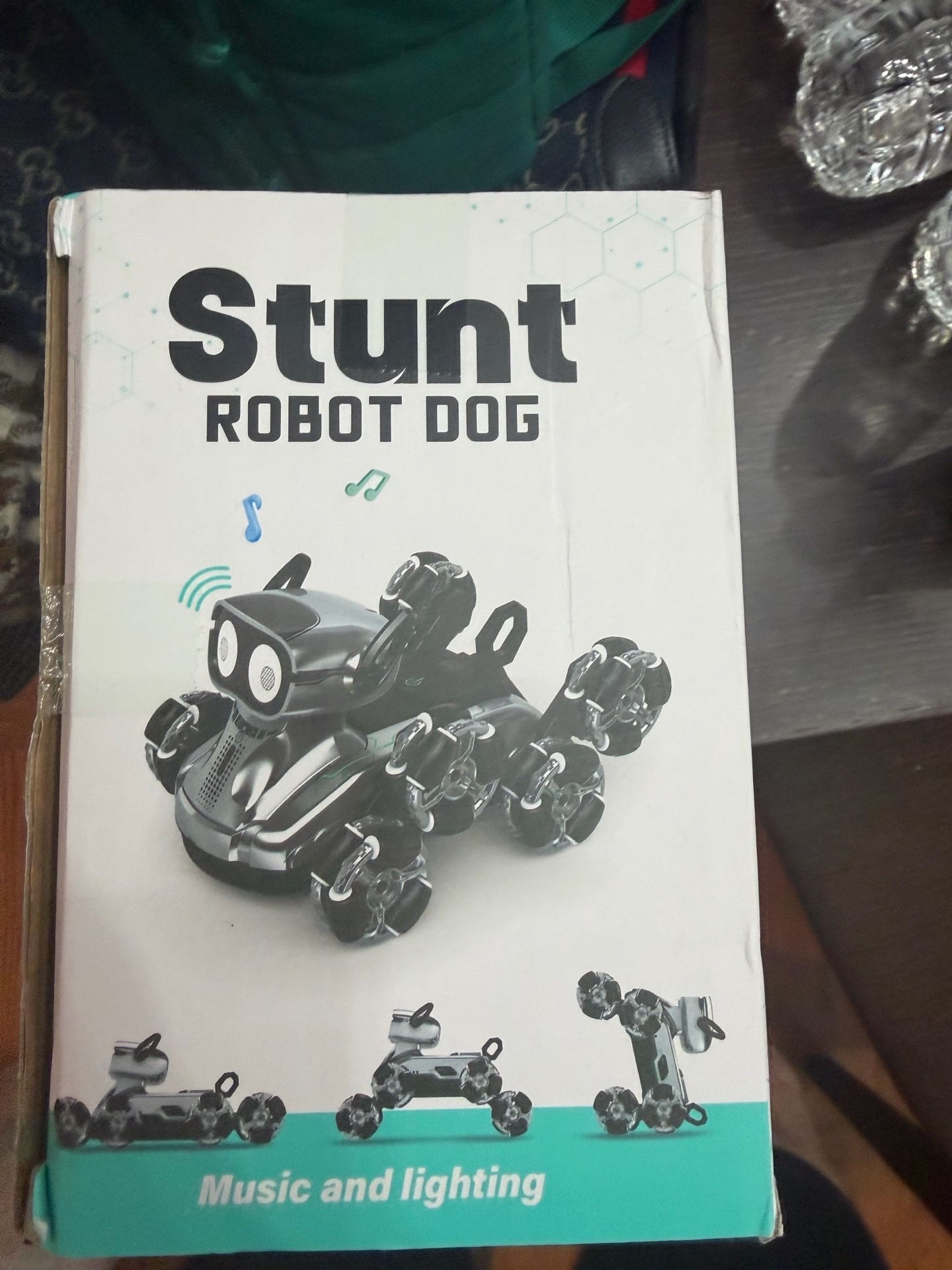 Hengde Stunt Robot Dog R/C 8-Wheel Music & Lighting HD5100 - photo 4