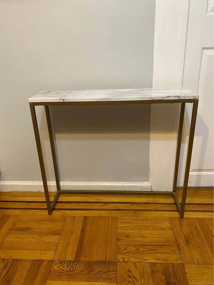 Console table - photo 2