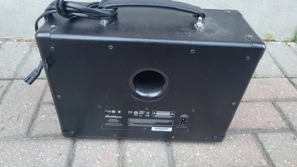 $150 Electrohome Birmingham Retro Bluetooth Speaker (RS61) - photo 4