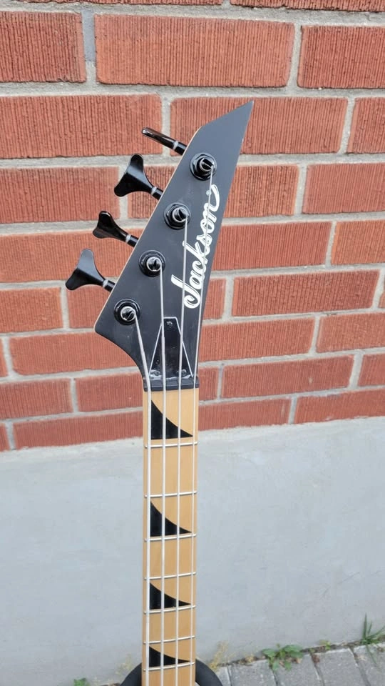 $270 Jackson Electric Bass Guitar - Satin Black - photo 5