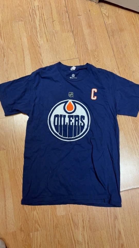 Fanatics Edmonton Oilers McDavid 97 T-Shirt Medium - photo 2