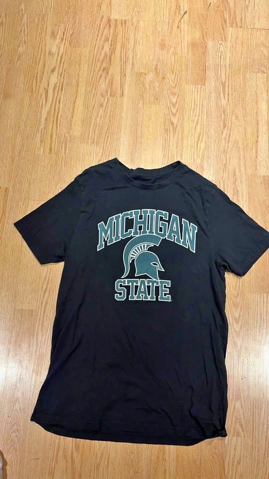 Michigan State Spartans Black T-shirt Large