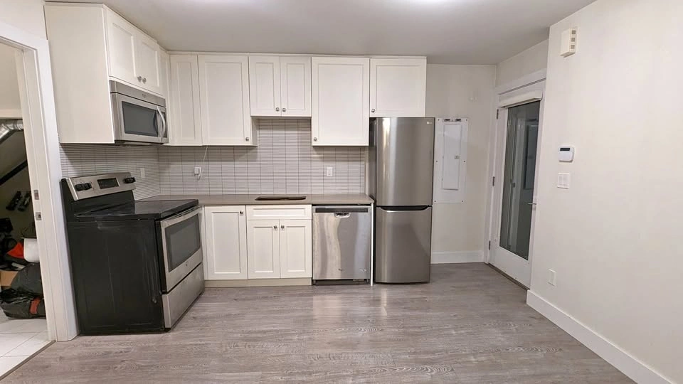 1 Bed 1 Bath Apartment