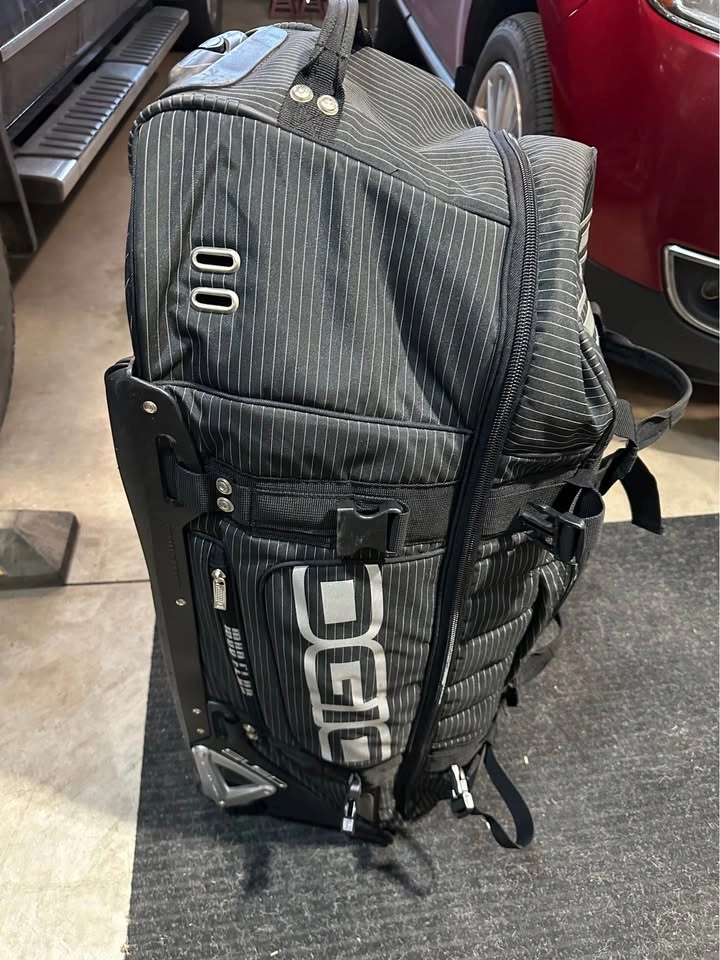 Ogio 9800 SLED Gear Bag - photo 3