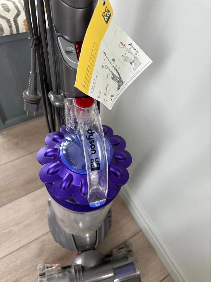 Dyson DC66 Upright Vacuum Cleaner - photo 2