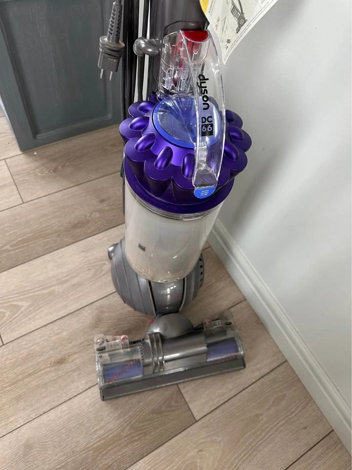 Dyson DC66 Upright Vacuum Cleaner - photo 3