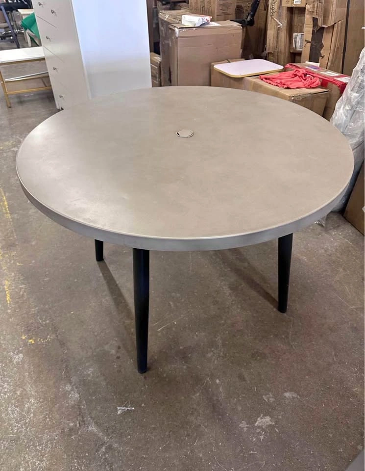 Outdoor 42 inch table