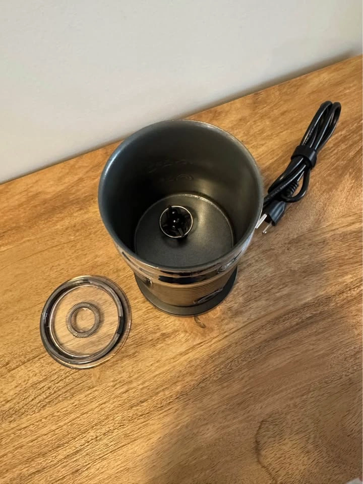 Nespresso Aeroccino 3 Milk Frother - photo 2