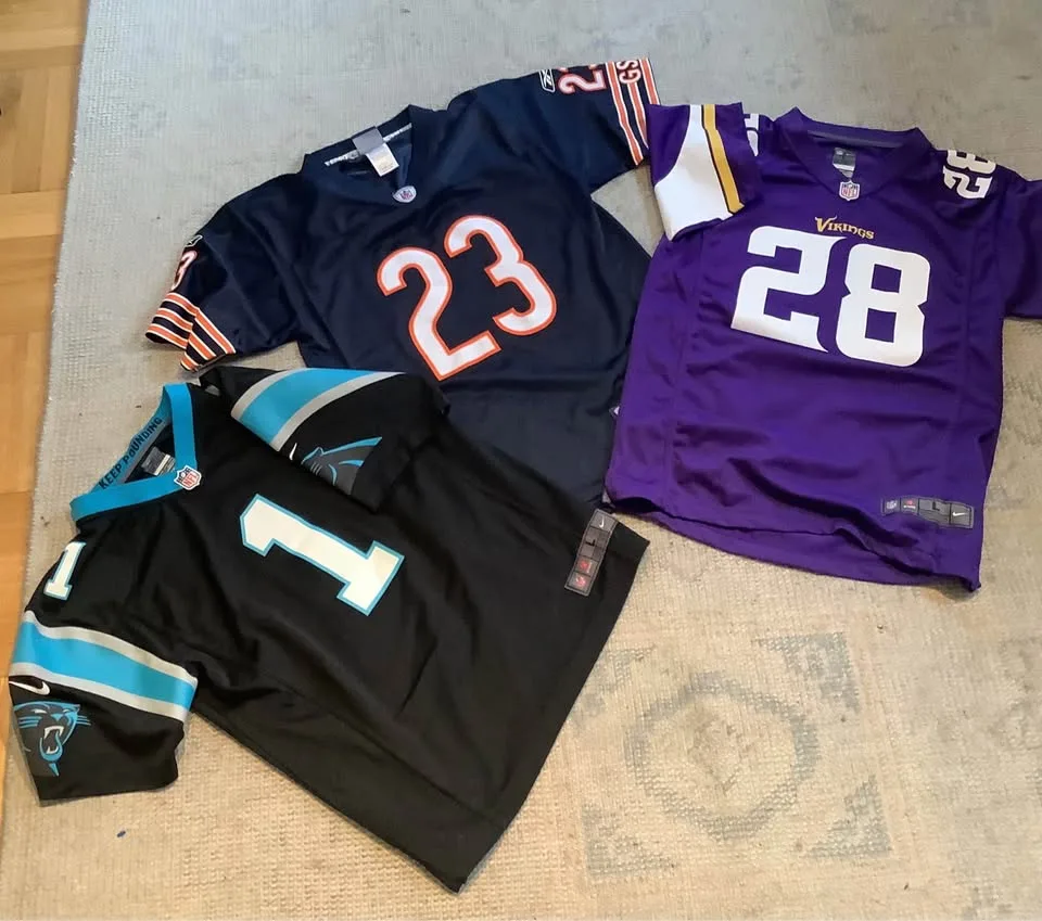 Set of three football kid’s NFL Nike jerseys image indicator(2)