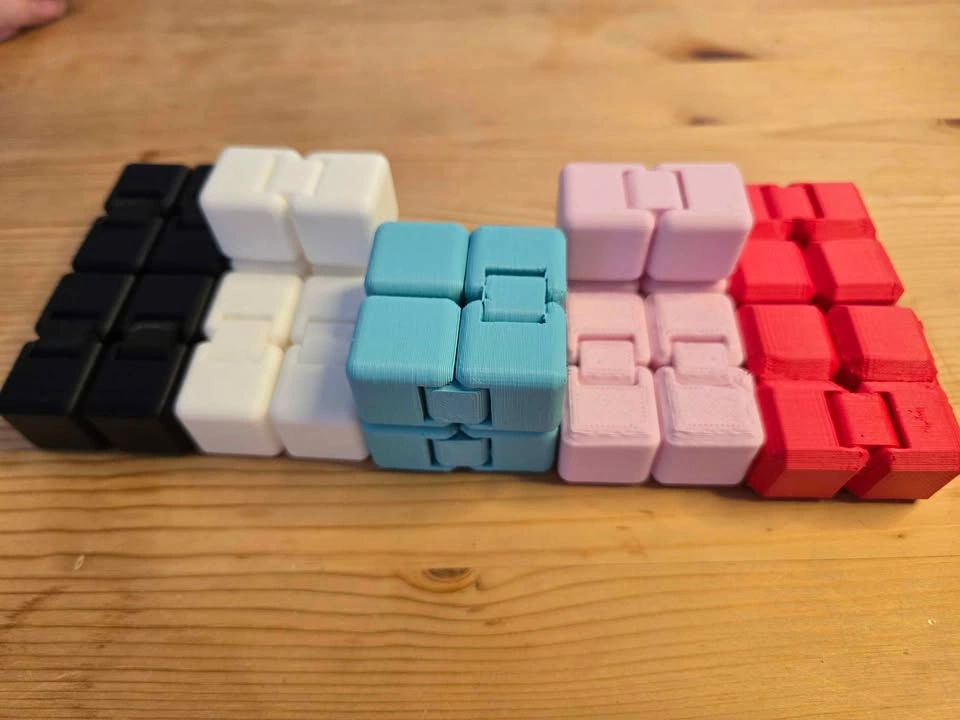 3D Printed Infinity Fidget Cube – Teal – Stress Relief Toy - photo 2