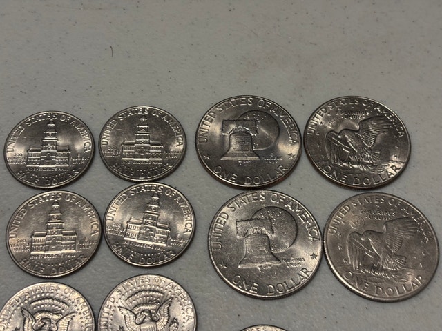 1970s USA Dollar and Half dollar coins+ - photo 2