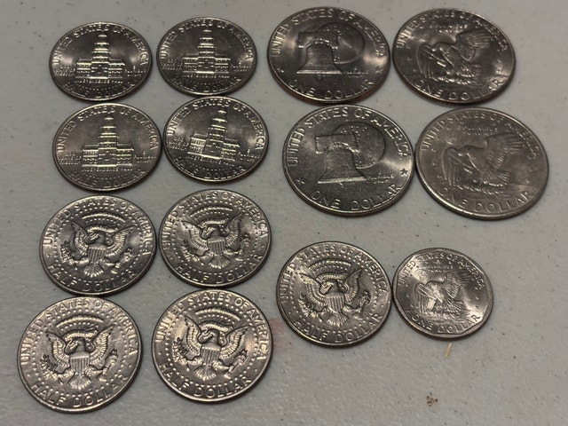 1970s USA Dollar and Half dollar coins+ - photo 3