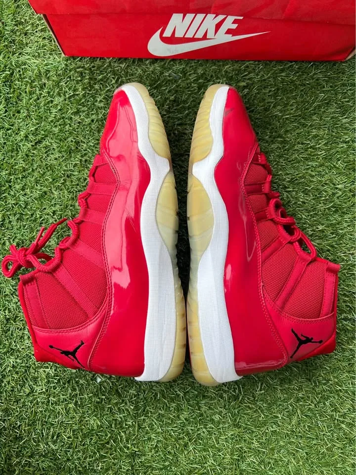 Jordan 11 “Win like 96” Size 11.5 men’s image indicator(4)